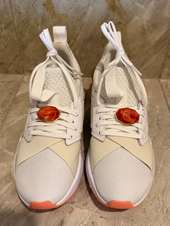 NWOT Puma Muse X5 Sneaker - Picture 3 of 9
